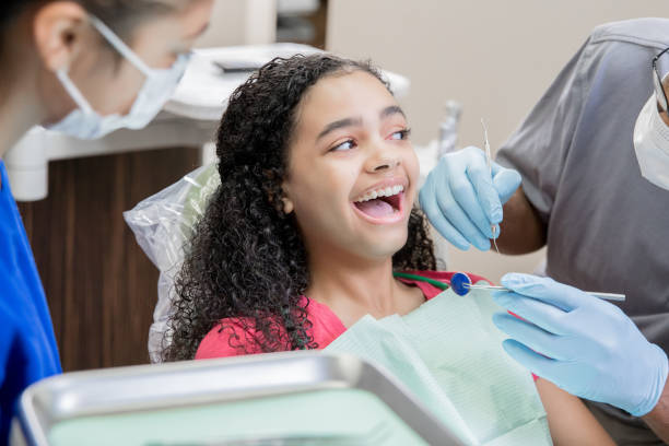 Best Emergency Gum Treatment in Riverside, CT